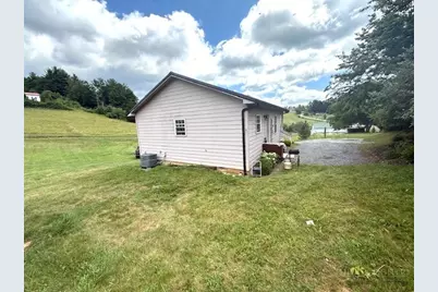 201 Bertie Lane, Jefferson, NC 28640 - Photo 5