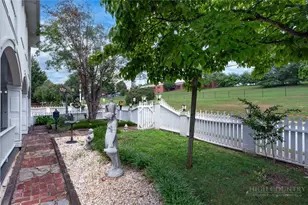 1010 SW College Ave, Lenoir, NC 28645 - Photo 13