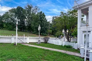 1010 SW College Ave, Lenoir, NC 28645 - Photo 11