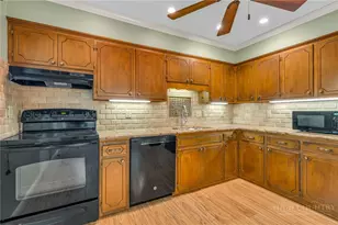 150 Village Grn, Blowing Rock, NC 28605 - Photo 7
