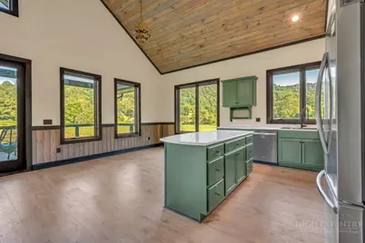790 Howard Edmisten Road, Sugar Grove, NC 28679 - Photo 15