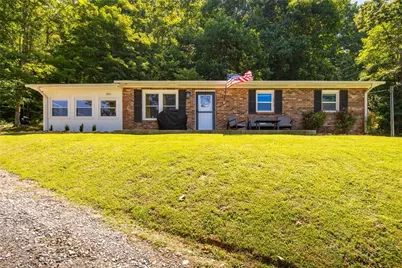 300 South Avenue, West Jefferson, NC 28694 - Photo 45
