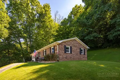 300 South Avenue, West Jefferson, NC 28694 - Photo 31