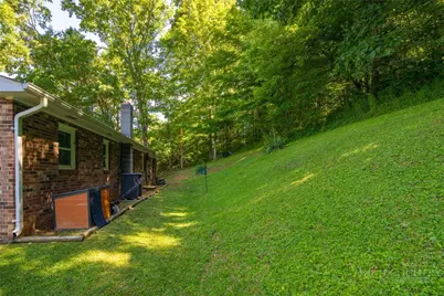 300 South Avenue, West Jefferson, NC 28694 - Photo 29