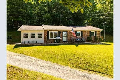 300 South Avenue, West Jefferson, NC 28694 - Photo 1