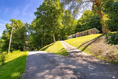 300 South Avenue, West Jefferson, NC 28694 - Photo 43
