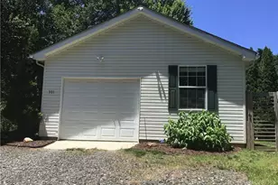 301 Tailor Made Ranch Rd, West Jefferson, NC 28694 - Photo 7