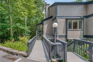 200 Glenwood Ln, Sugar Mountain, NC 28604 - Photo 3