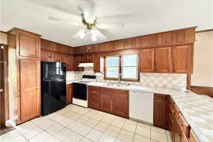 292 Buck Mountain Rd, West Jefferson, NC 28694 - Photo 15