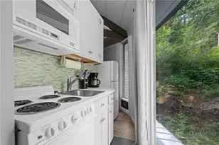 520 Briarcliff Rd, Sugar Mountain, NC 28604 - Photo 13