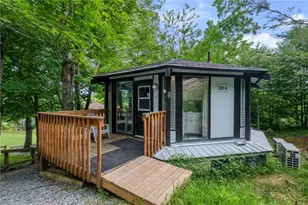 520 Briarcliff Rd, Sugar Mountain, NC 28604 - Photo 1