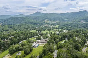 520 Briarcliff Rd, Sugar Mountain, NC 28604 - Photo 35