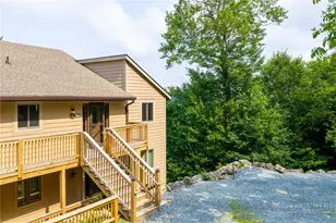 106 W Pond Creek Rd, Beech Mountain, NC 28604 - Photo 3