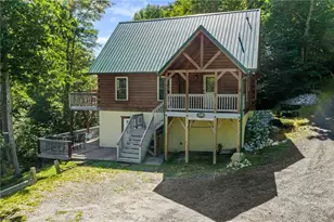 122 Shadow Stream Ln, Elk Park, NC 28622 - Photo 3