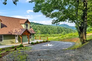 275 Grover Howell Rd, West Jefferson, NC 28694 - Photo 3
