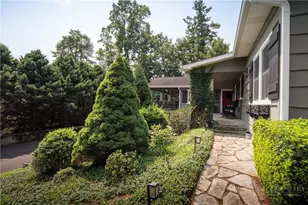 305 Laurel Ln, Blowing Rock, NC 28605 - Photo 3
