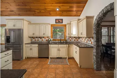 305 Laurel Lane, Blowing Rock, NC 28605 - Photo 17