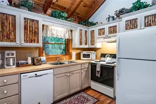 4533 Laurel Creek Rd, Banner Elk, NC 28604 - Photo 21