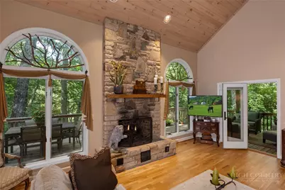 650 Near Sawrey, Boone, NC 28607 - Photo 9