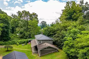 2601 Mountaindale Rd, Vilas, NC 28692 - Photo 29