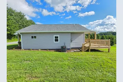 11493 Glade Valley Road, Ennice, NC 28623 - Photo 5