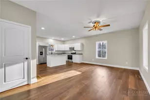 360 Laurel Ln, Jefferson, NC 28640 - Photo 5