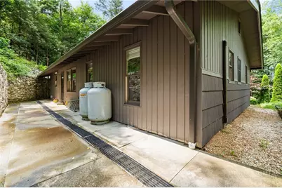 168 Mountain View Drive, Blowing Rock, NC 28605 - Photo 35