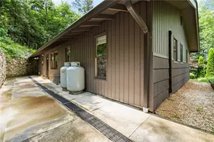 168 Mountain View Dr, Blowing Rock, NC 28605 - Photo 35