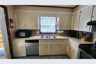 188 Forest Lane, Blowing Rock, NC 28605 - Photo 11