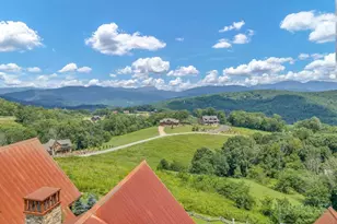 55 Eagle Park Dr, Banner Elk, NC 28604 - Photo 3