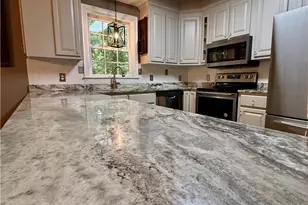 21 Maple Leaf Ln, Roaring Gap, NC 28668 - Photo 23