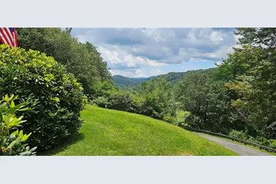600 Mountain Glen, Newland, NC 28657 - Photo 3