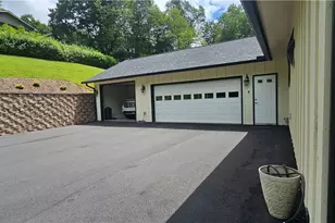 600 Mountain Glen, Newland, NC 28657 - Photo 21