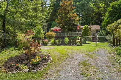 260 Sunny Acres Overlook, Boone, NC 28607 - Photo 3