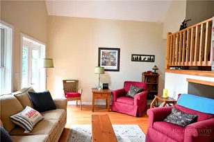 728 Townview St, West Jefferson, NC 28694 - Photo 9