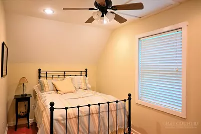 728 Townview Street, West Jefferson, NC 28694 - Photo 27