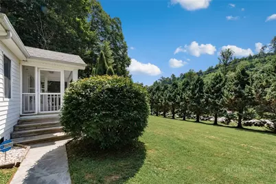 1384 E Staggs Creek Road, Lansing, NC 28643 - Photo 5