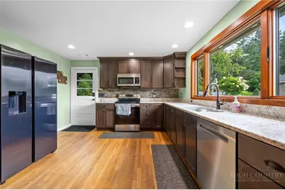 334 Hill Street, Blowing Rock, NC 28605 - Photo 5