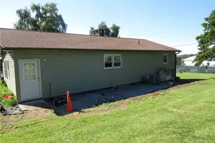 2484 Barrett Rd, Ennice, NC 28623 - Photo 5