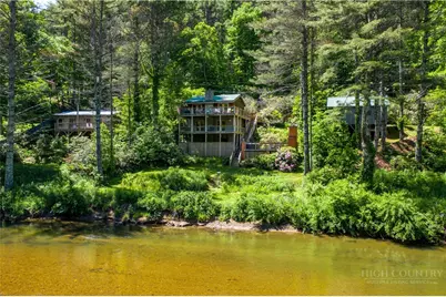 356 E New River Drive, West Jefferson, NC 28694 - Photo 3