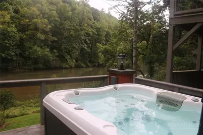 356 E New River Drive, West Jefferson, NC 28694 - Photo 39