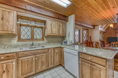 625 Mountain Glen Drive, Newland, NC 28657 - Photo 9