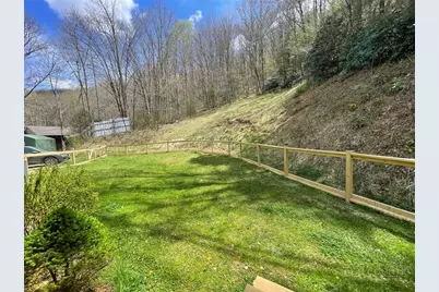 2266 Sugar Mountain First Road, Newland, NC 28604 - Photo 29