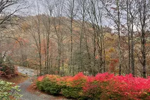 2266 Sugar Mountain 1st Rd, Newland, NC 28604 - Photo 5