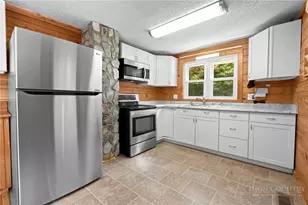 2253 Deep Ford Rd, Lansing, NC 28653 - Photo 11