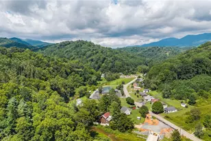 111 Old Mill Rd, Sugar Grove, NC 28679 - Photo 43