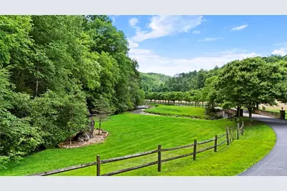 6740 Timber Rock Drive, Lenoir, NC 28645 - Photo 11