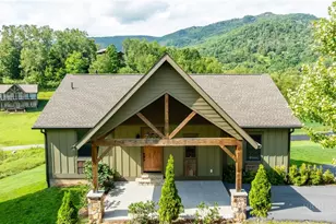 128 Snow Fox Ln, Banner Elk, NC 28604 - Photo 1