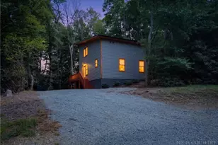 240 Galax Cir, Blowing Rock, NC 28605 - Photo 23