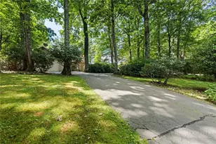 561 Green Hill Cir, Blowing Rock, NC 28605 - Photo 17